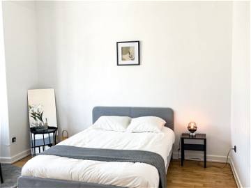 Roomlala | Lindo quarto duplo perto do sino dourado