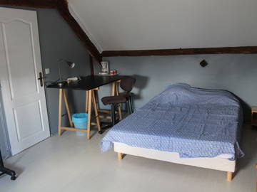 Roomlala | Lindo quarto em casa grande.apl possível