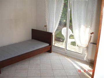Roomlala | Lindo quarto mobiliado em Evry