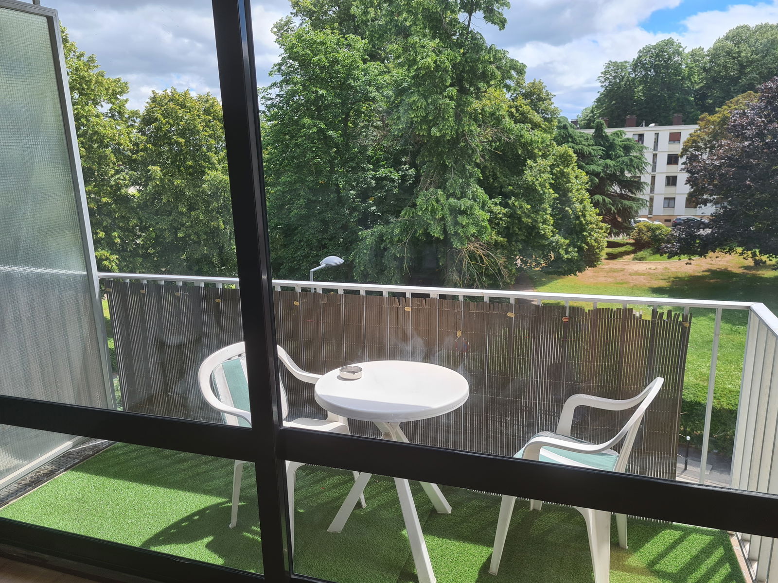 Colocação Évry-Courcouronnes 250201