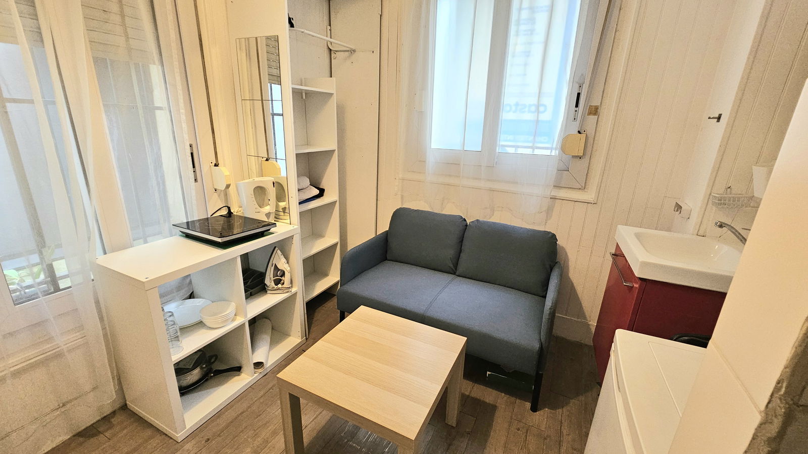 Oberoende Studio Paris 413018