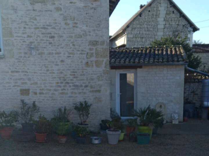 Homestay Guesnes 284892-3