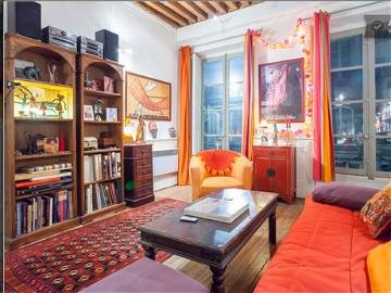 Roomlala | Living room + Mezzanine For Rent In Lyon full Center