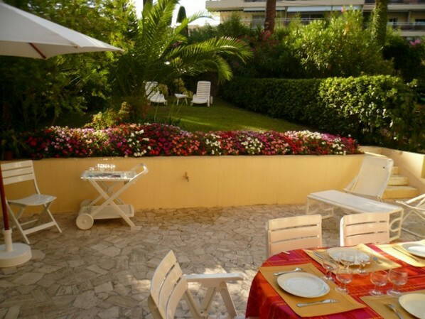 Gästezimmer Cannes 103915-2