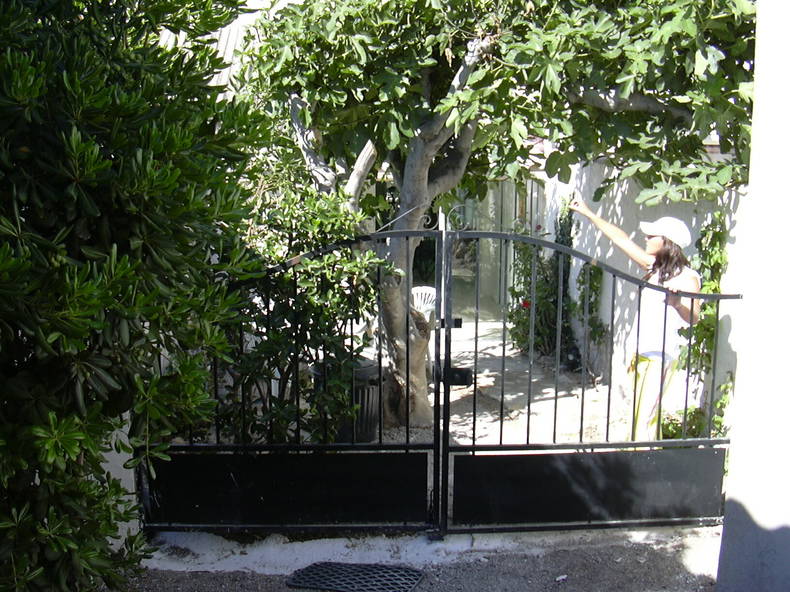 Tutta La Casa Marseille 119911-2