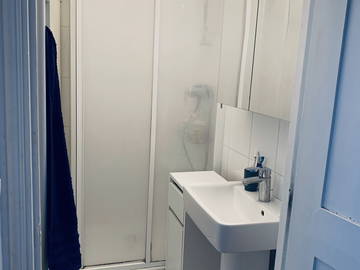 Chambre chez l'habitant à louer à Paris - salle de bain-7