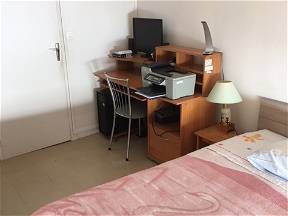 Furnished Room Rental 10 Km From Paris