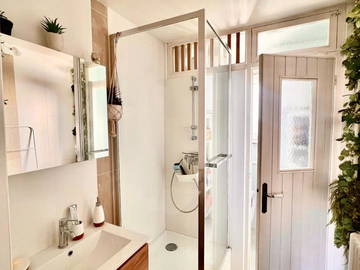 Habitación en casa del anfitrión en alquiler en Ivry-Sur-Seine - foto 2: Cuarto de baño-2