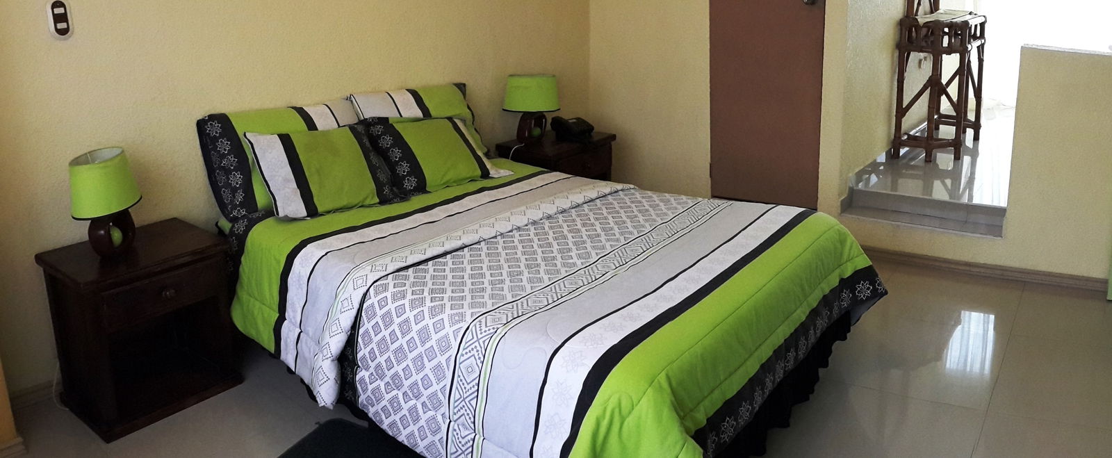 Hospedagem Em Casa De Família Quito 4272