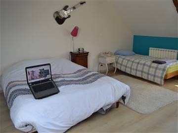 Roomlala | Location Courte En Semaine Spacieuse Chambre Proche De Renne