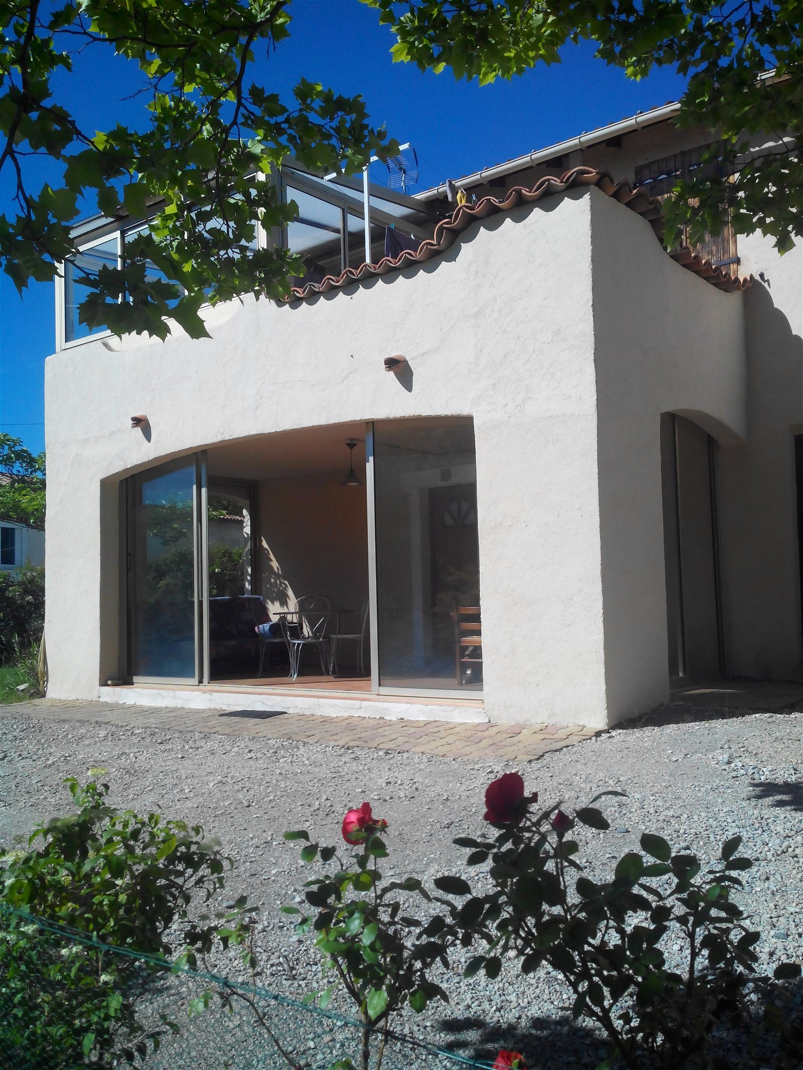 Oberoende Studio Pierrevert 83383
