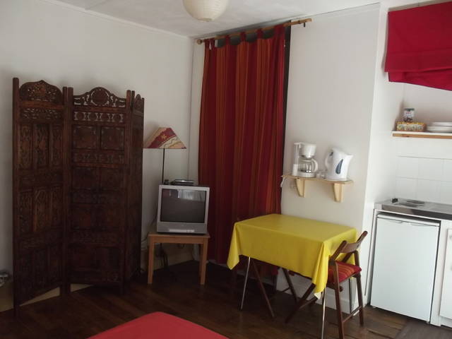 Homestay Paris 45752