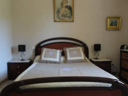 Entire Home Tarascon 64132-5