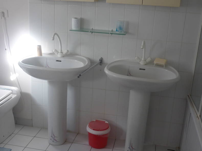 Gastgezin Surzur 24330-3