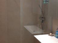 Homestay for rent in Villeurbanne - photo 10: Bathroom-10