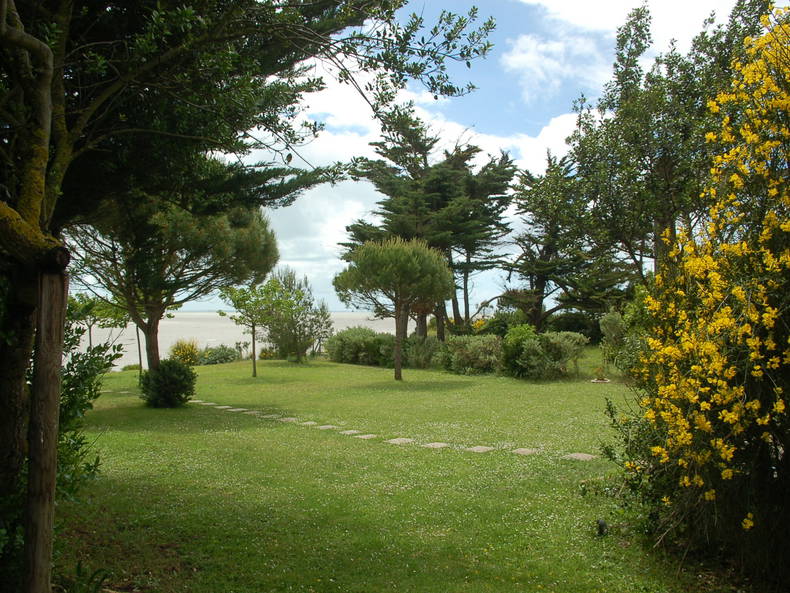 Entire Home Angoulins 76536-2