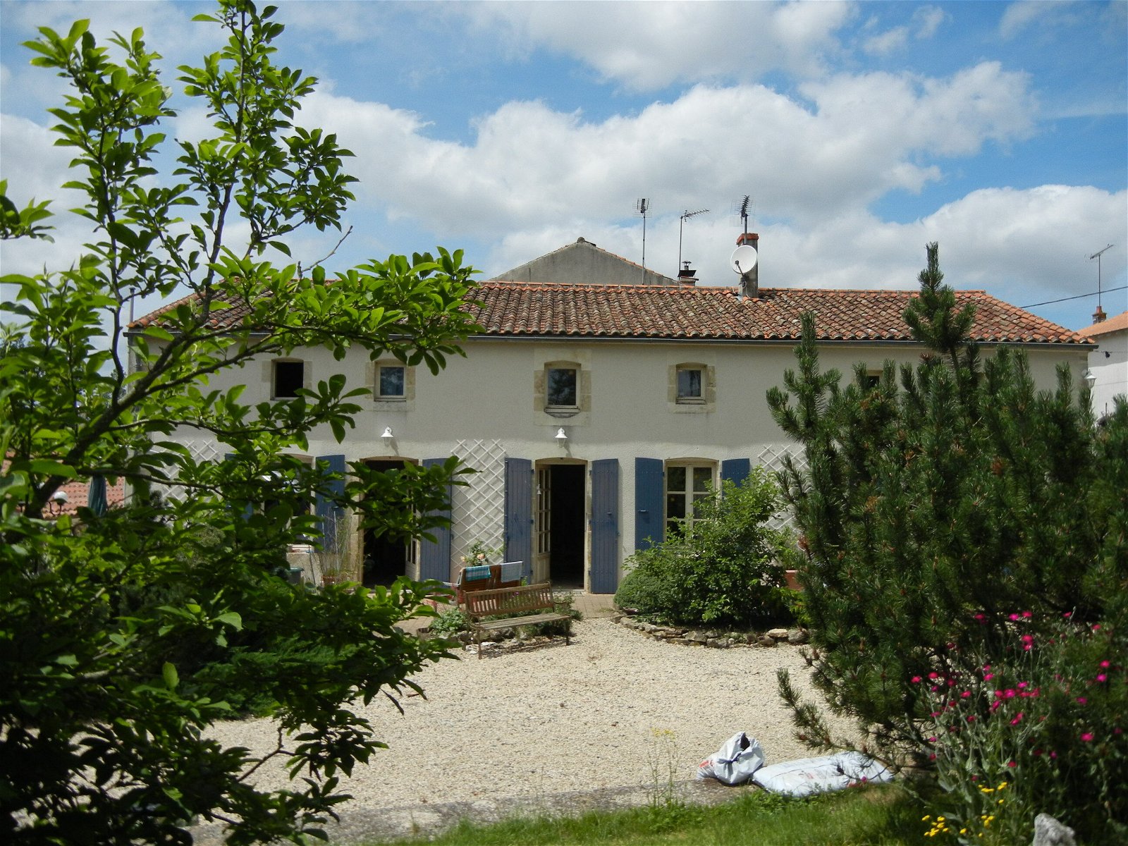 Onafhankelijke Studio Saint-Laurs 104550