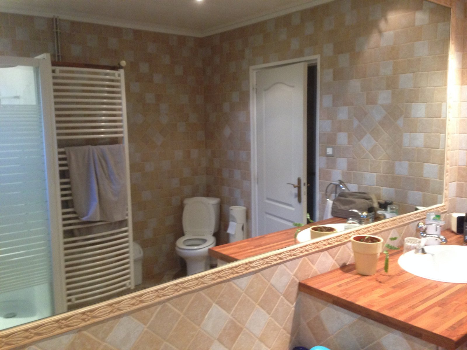 Homestay Carcassonne 98014