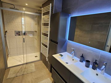 Chambre chez l'habitant à louer à Strasbourg - photo 7 : salle de bain-7