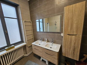 Chambre chez l'habitant à louer à Strasbourg - photo 8 : salle de bain-8