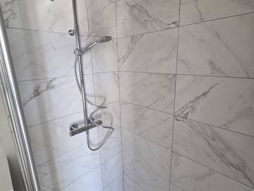 Chambre chez l'habitant à louer à Gap - photo 7 : salle de bain-7
