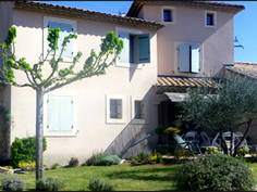 Bed And Breakfast Tavel 49266-3