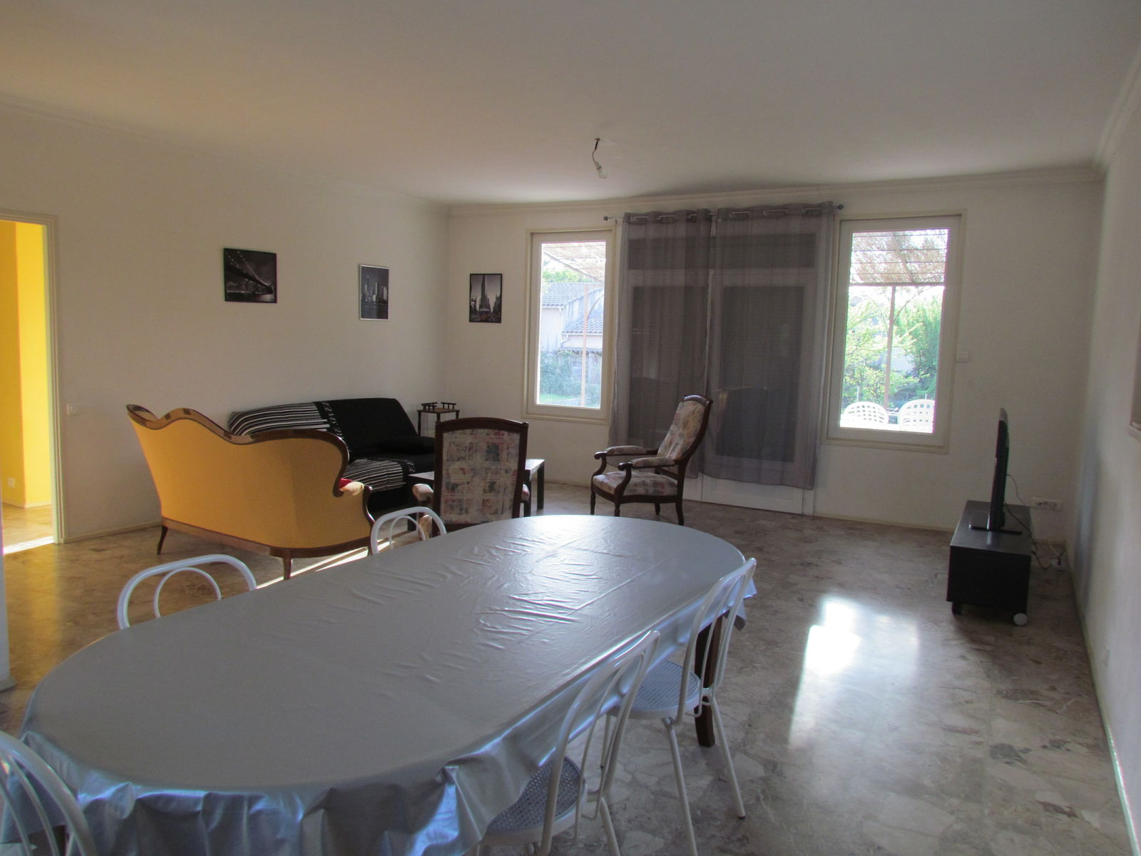 Colocação Bollène 80654