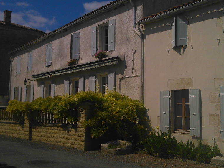 Homestay Saint-Jean-de-Liversay 82102