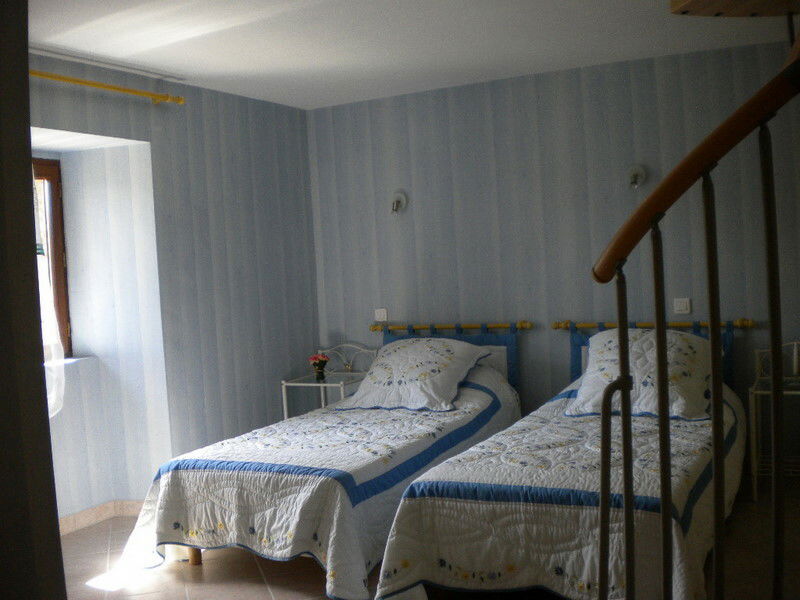 Oberoende Studio Florentin-la-Capelle 98996