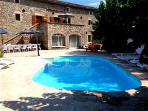 Holiday Rentals And Studios - Les Cigales, In Grospierres
