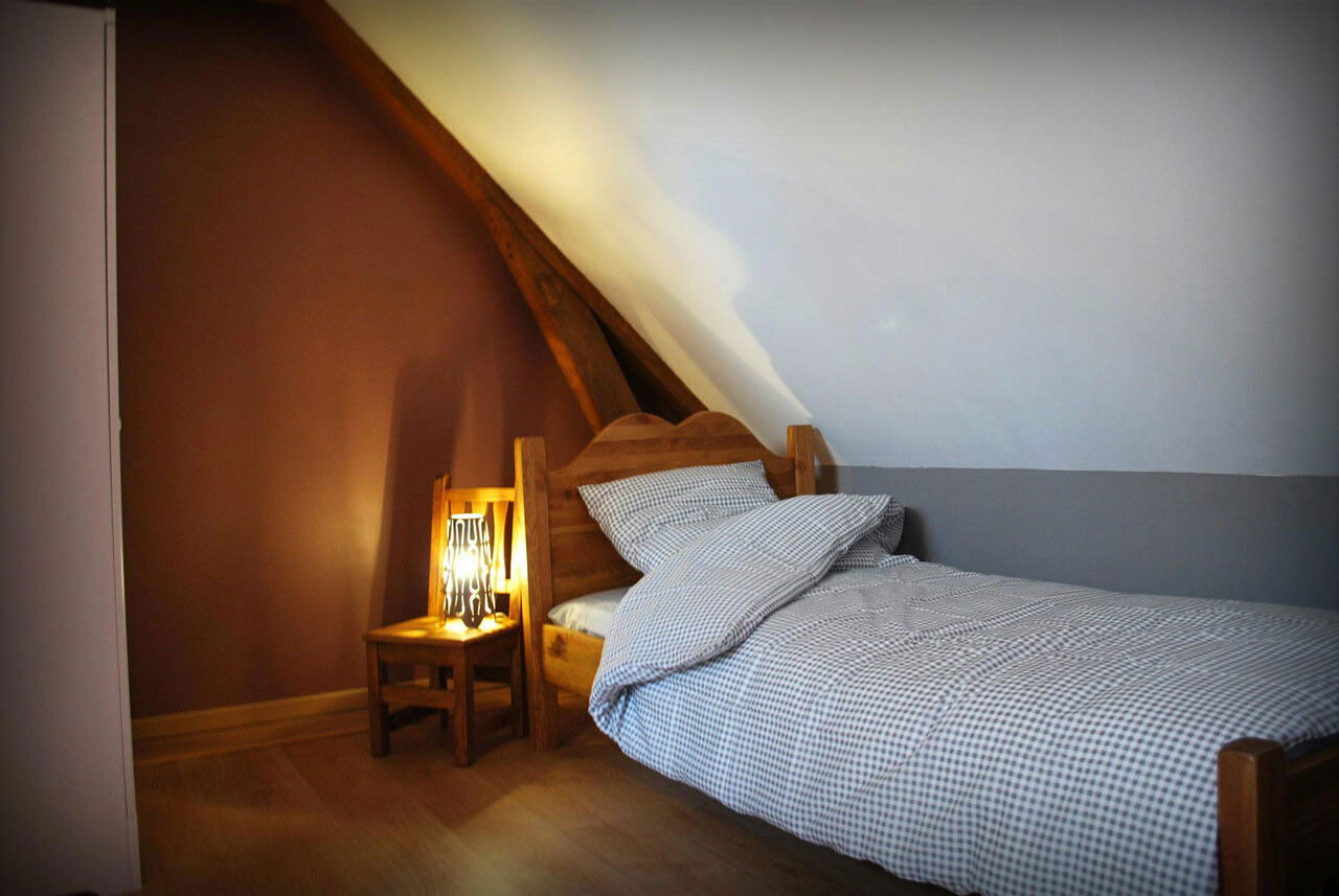 Studio Indépendant Mont-Saint-Éloi 62511