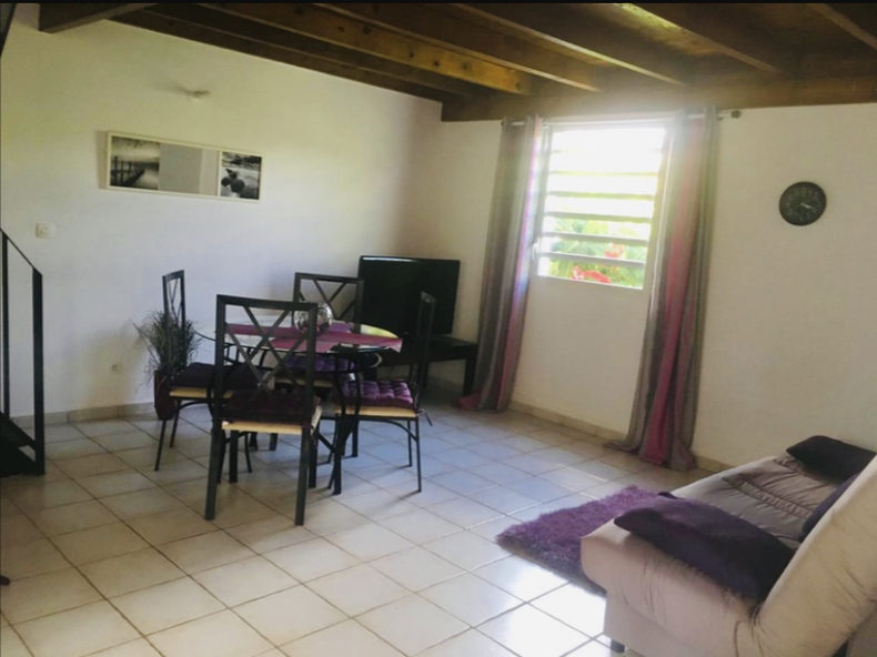 Ganzes Haus Lamentin 234825-1