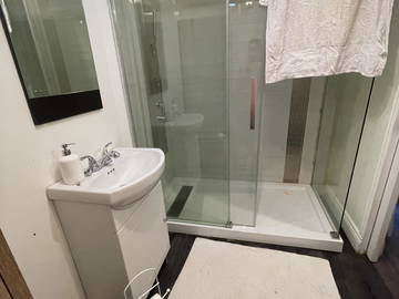 Chambre chez l'habitant à louer à Sherbrooke-6
