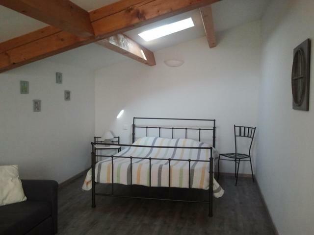 Onafhankelijke Studio Montfaucon 45496