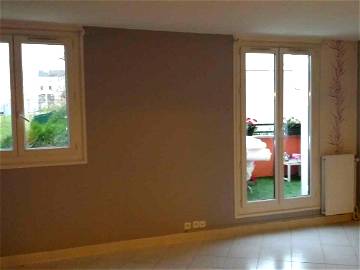 Room For Rent Cergy 229014-1