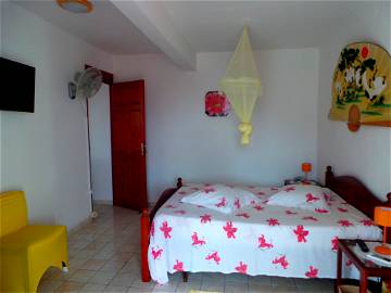 Room For Rent Bouillante 132944-1