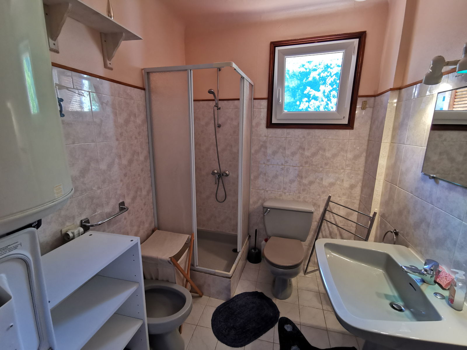Itsenäinen Studio Lantosque 69162