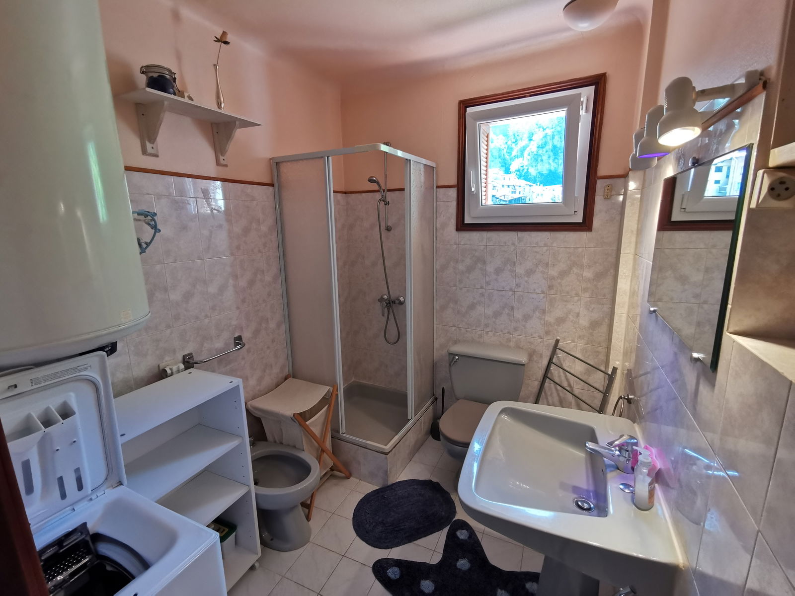 Itsenäinen Studio Lantosque 69162