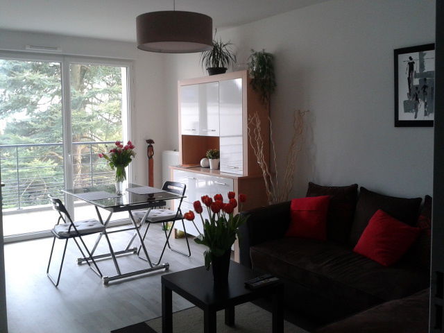 Studio Indépendant Tours 79300