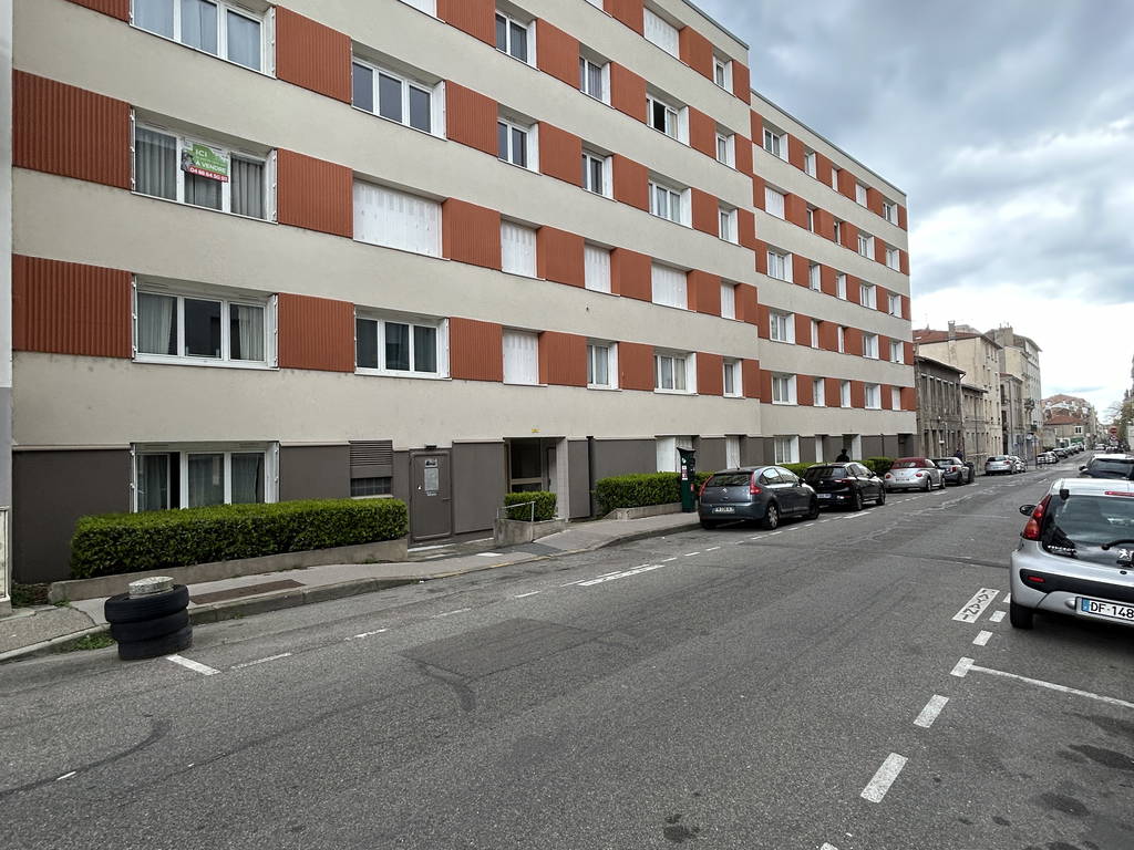 Logement Entier Saint-Étienne 664309-1