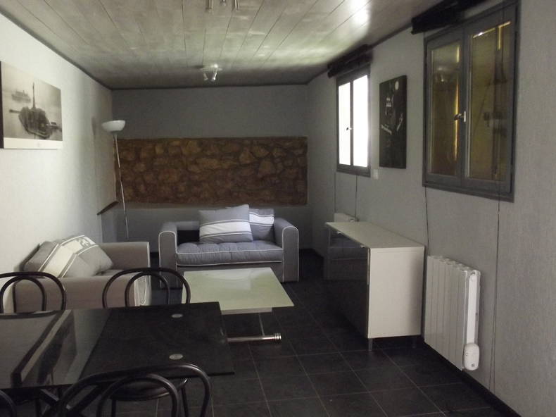 Entire Home Marseille 137097-3