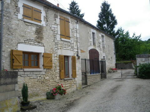 Homestay Serrigny 124378