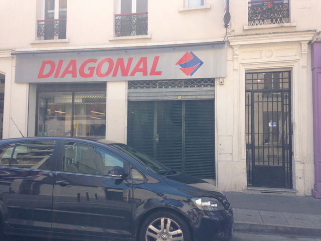 Homestay Paris 38490