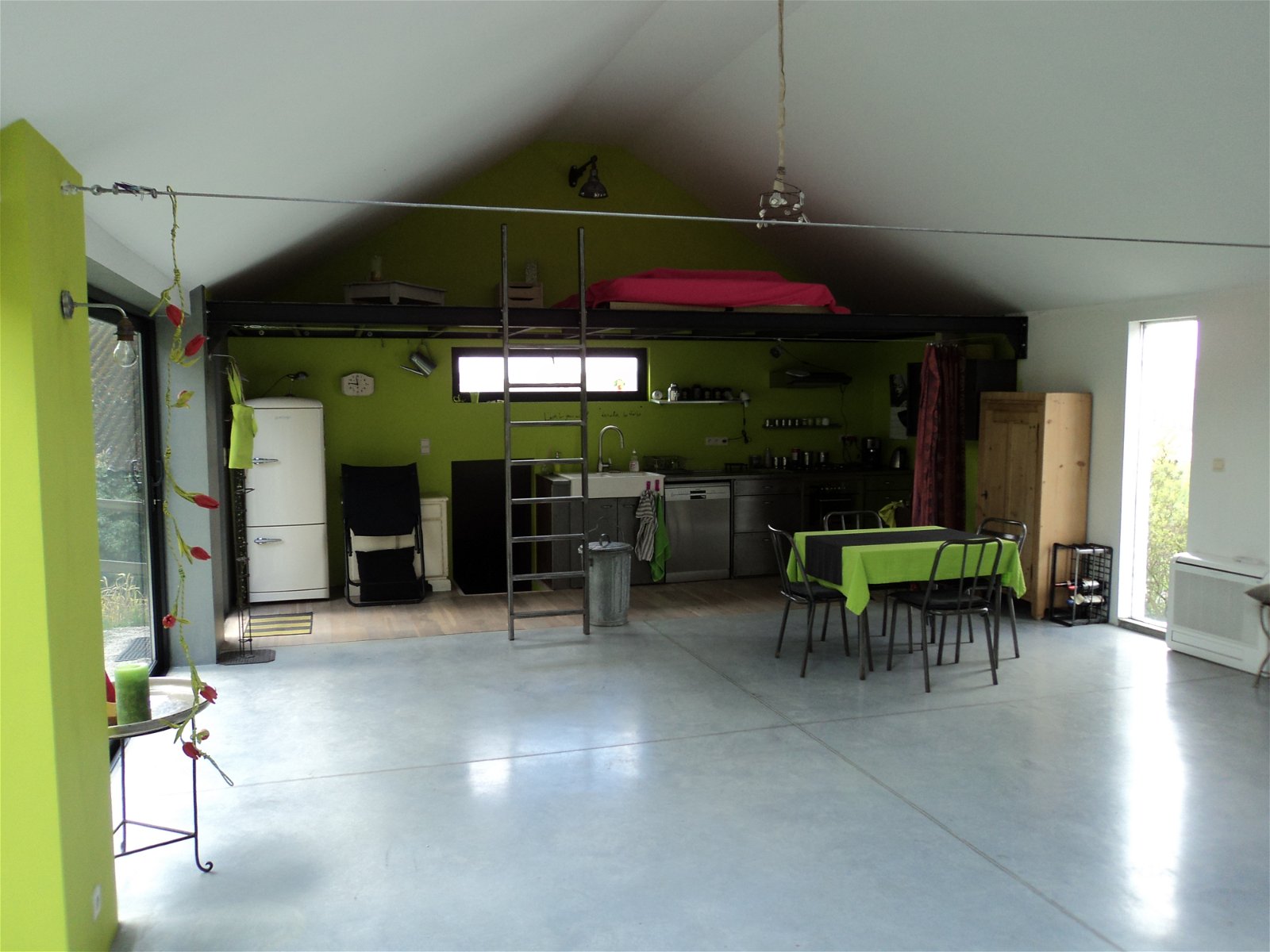 Itsenäinen Studio Ittre 55552