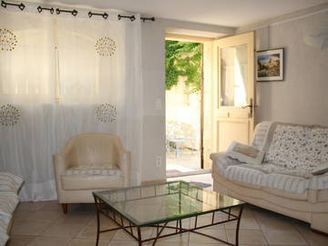 Logement Entier Robion 142820-7