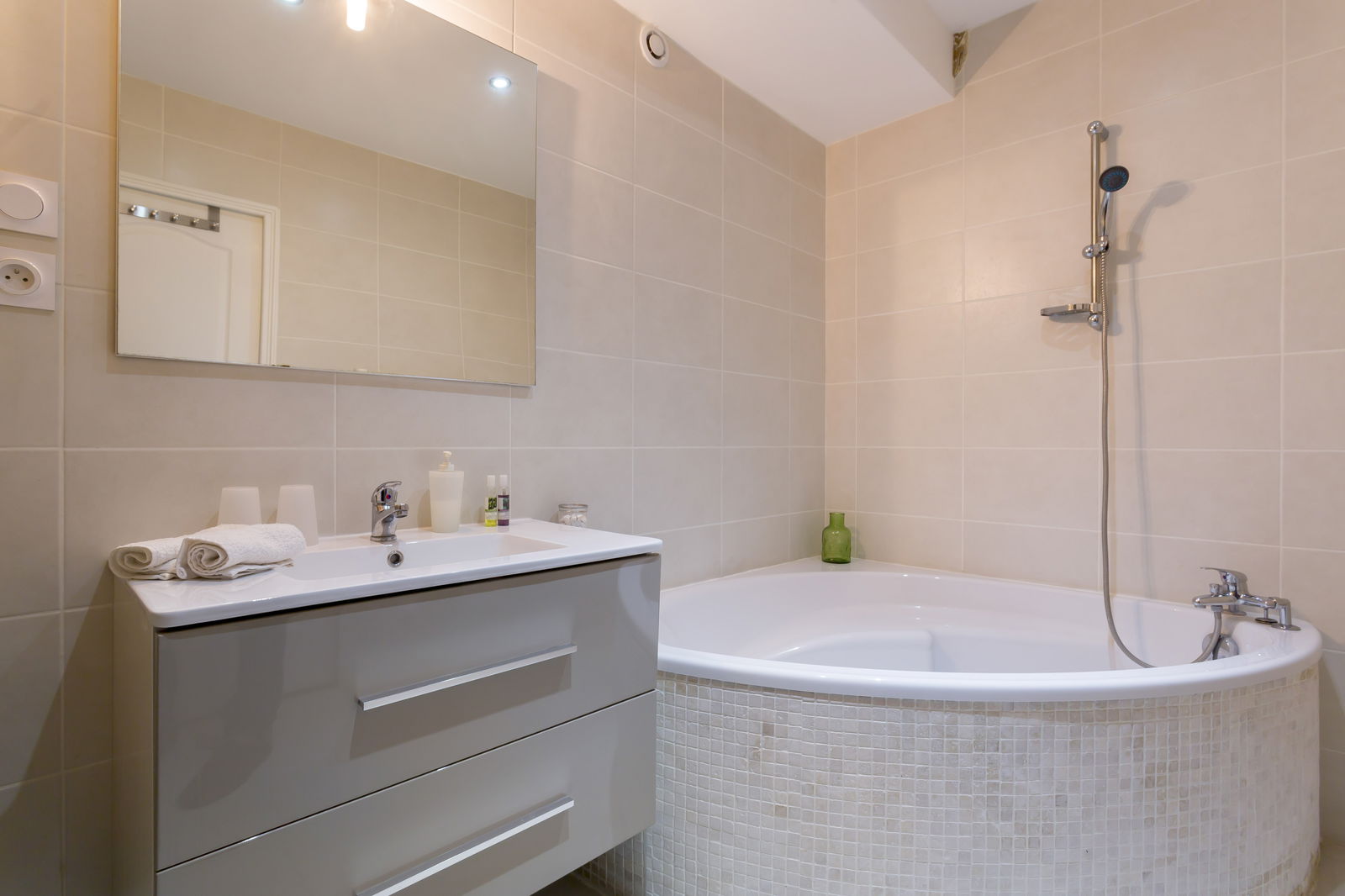 Estudio Independiente Lyon 237877