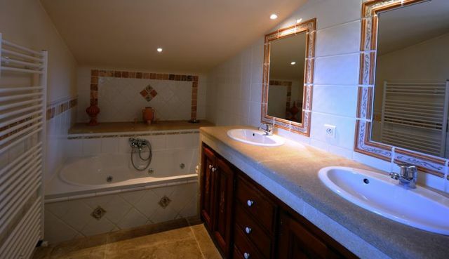 Habitaciones De Huéspedes Le Barroux 58205