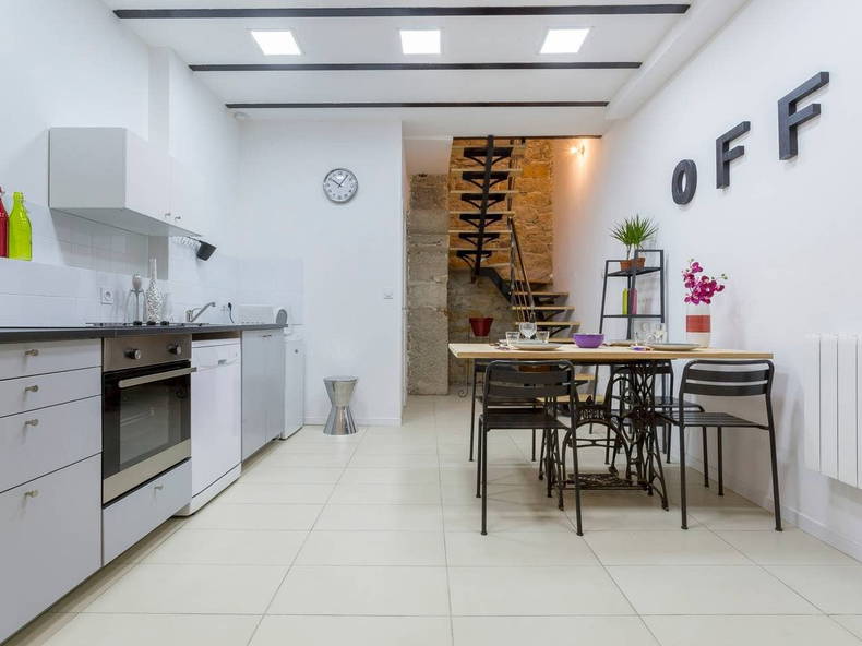 Entire Home Lyon 237925-5