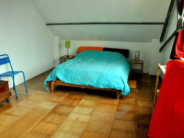 Roomlala | Loft grande mobiliado a um preço baixo 
