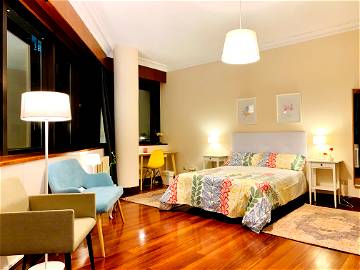 Roomlala | Loft In Shared Apartment Alhondiga